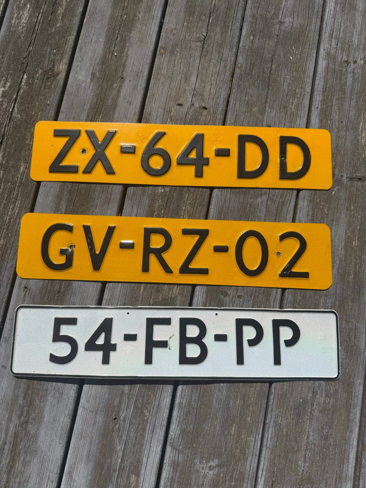 Drie Nederlandse kentekenplaten, Ophalen of Verzenden, Gebruikt