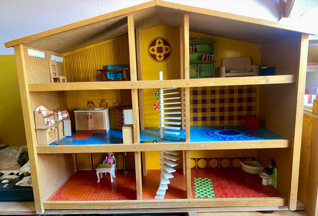 Vintage Jaren '70 Poppenhuis met Meubels, Ophalen of Verzenden, Gebruikt, Poppenhuis