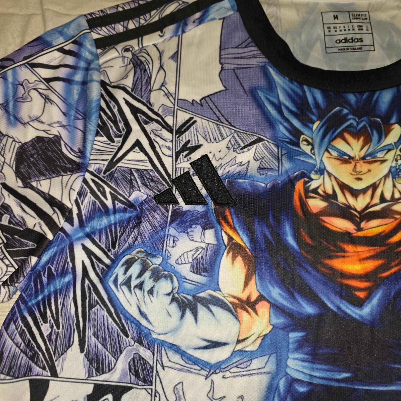 FC Japan X Dragon Ball Z Voetbal Jersey Maat M, Ophalen of Verzenden, Nieuw, Maat 48/50 (M), Blauw