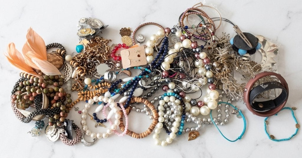 lot sieraden 42 meer dan 1 kg, Ophalen of Verzenden, Overige materialen, Overige typen