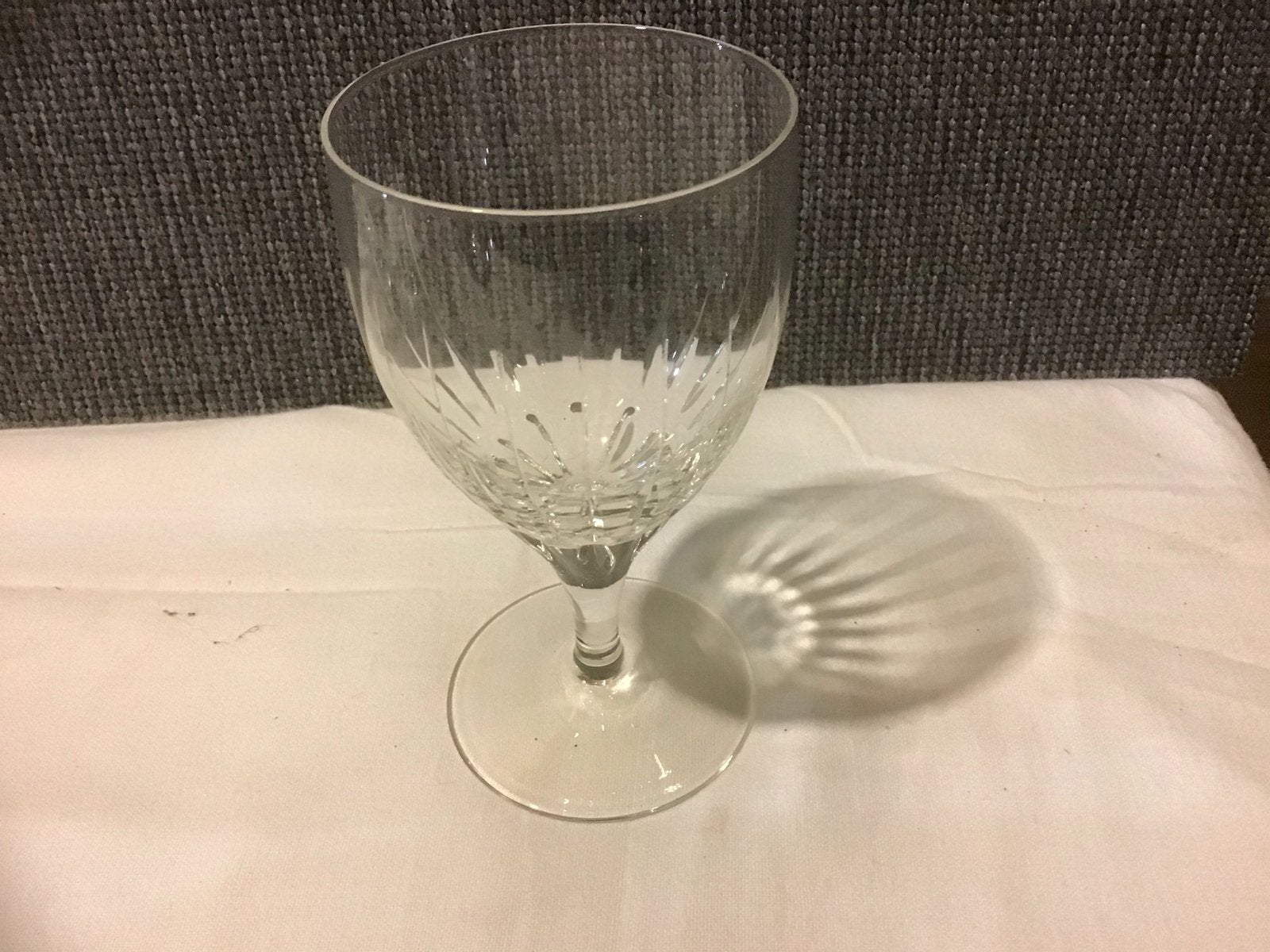 1 wijnglas kristal, Ophalen of Verzenden