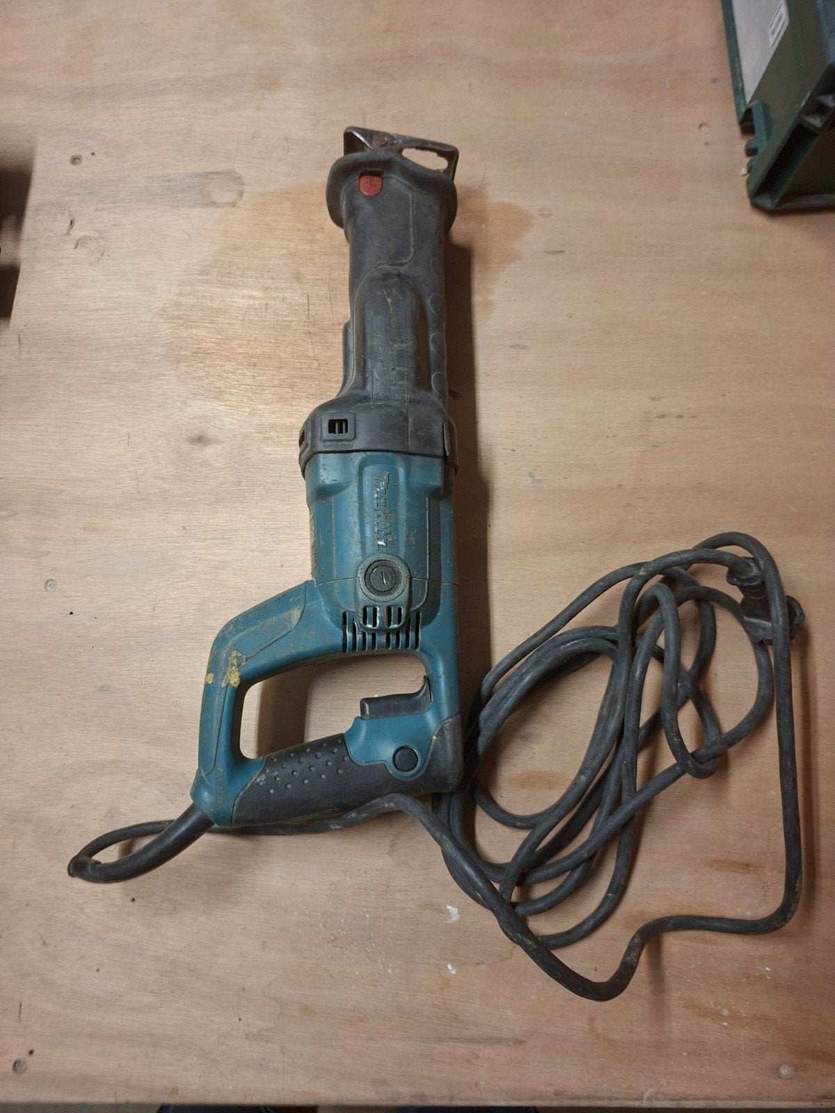 Makita JR3050T Reciprozaag - Krachtige Zaagmachine