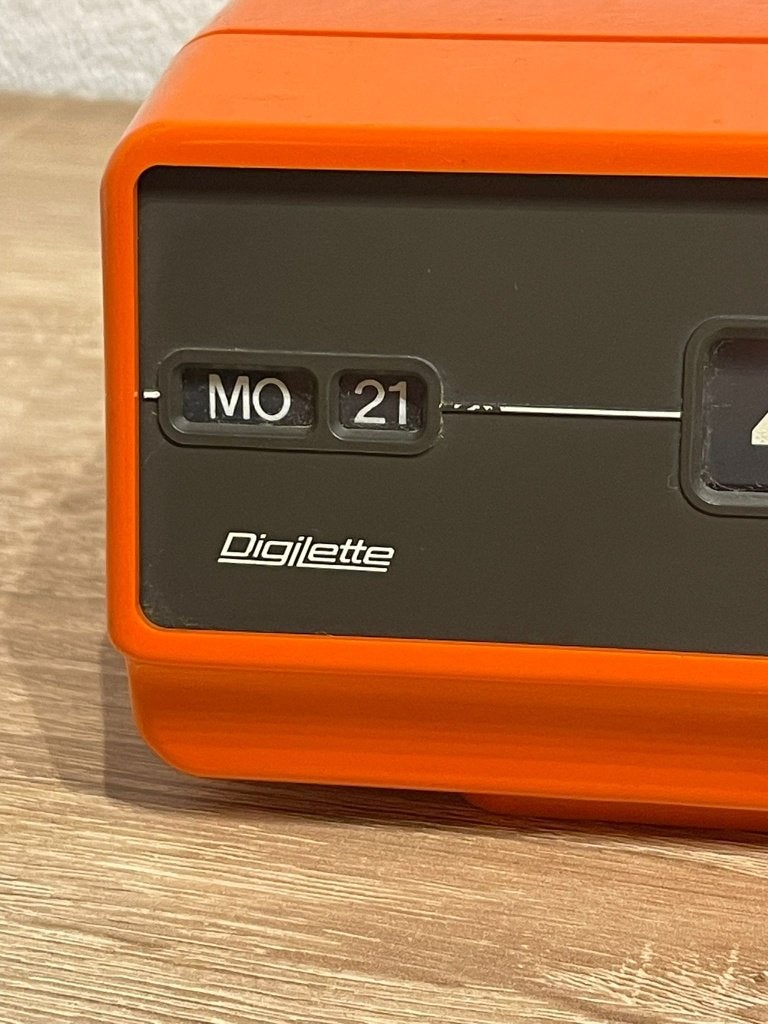 Kundo 2000 S Digilette flipklok, dag & datum, `70, Space Age, Ophalen of Verzenden
