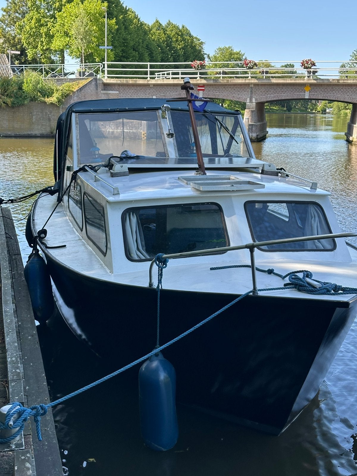 Klaar voor jou vakantie 6000 euro . Perfect onderhouden, Watersport en Boten, Motorboten en Motorjachten, Gebruikt, Diesel, 8 m