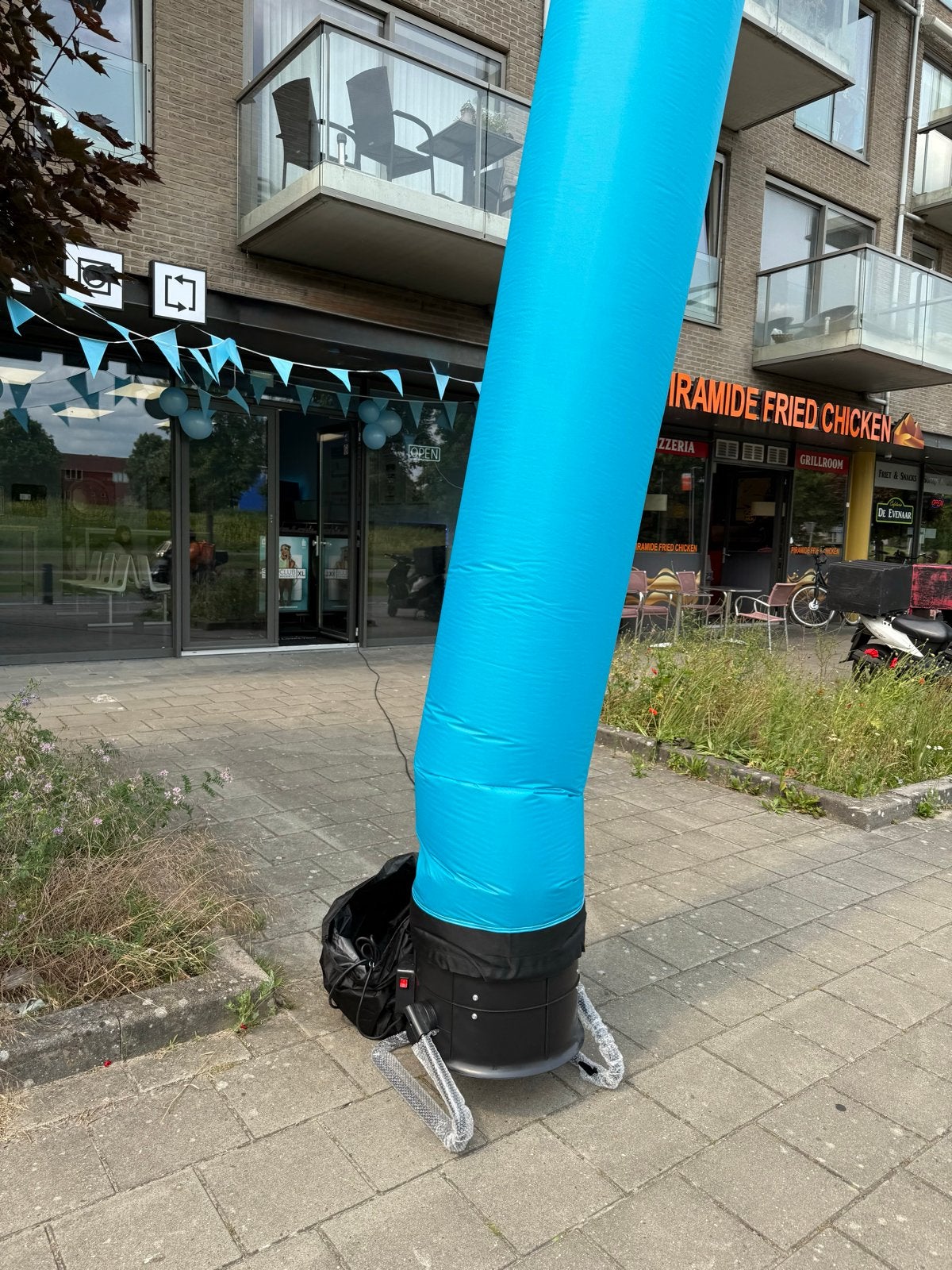 Skydancer / Airdancer, 6 meter, met blower, Ophalen, Zo goed als nieuw