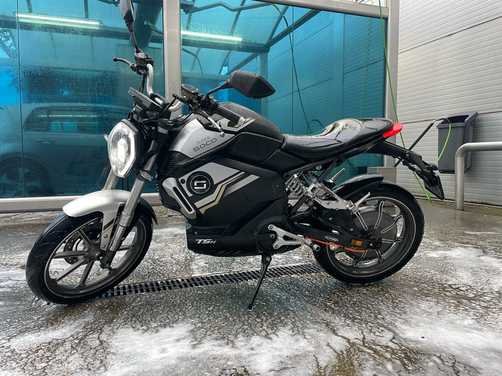 Super Soco TCX - Zo goed als nieuwe elektrische brommer, Elektrisch, Zo goed als nieuw, Ophalen, Overige merken