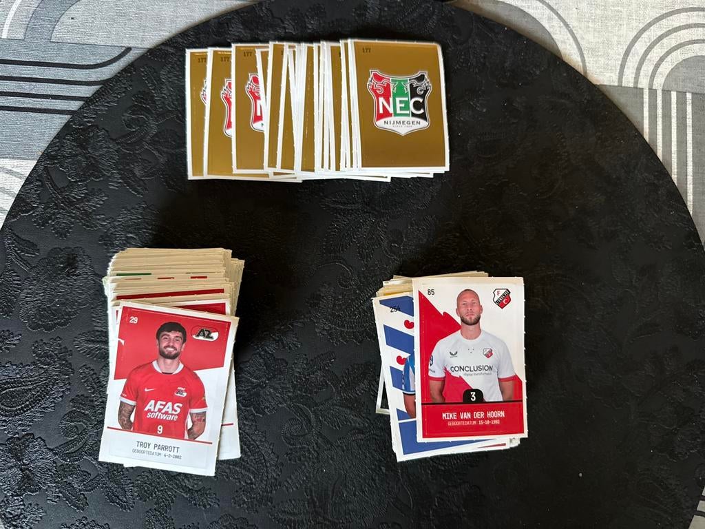 Partij plus eredivisie plaatjes, Verzamelen, Speldjes, Pins en Buttons, Ophalen of Verzenden, Zo goed als nieuw, Sport