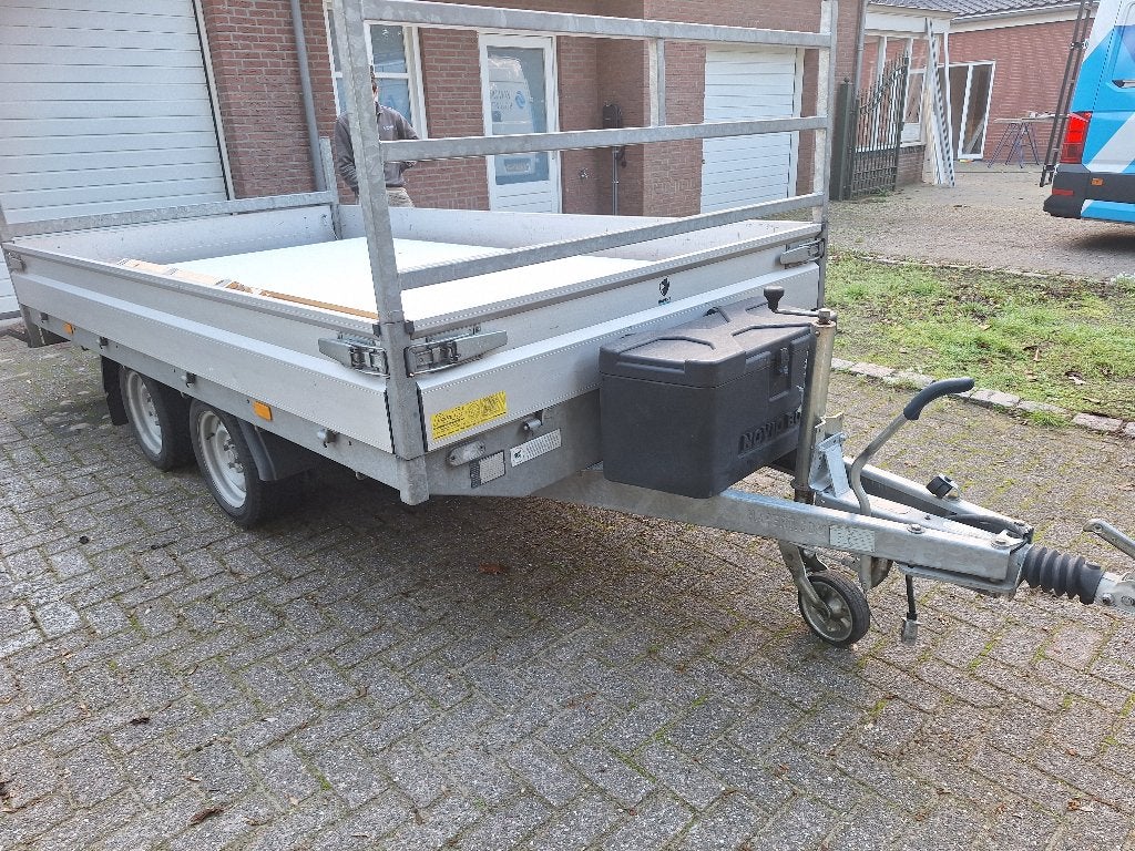 Zeer nette Hapert Plateau aanhangwagen, Ophalen, Zo goed als nieuw