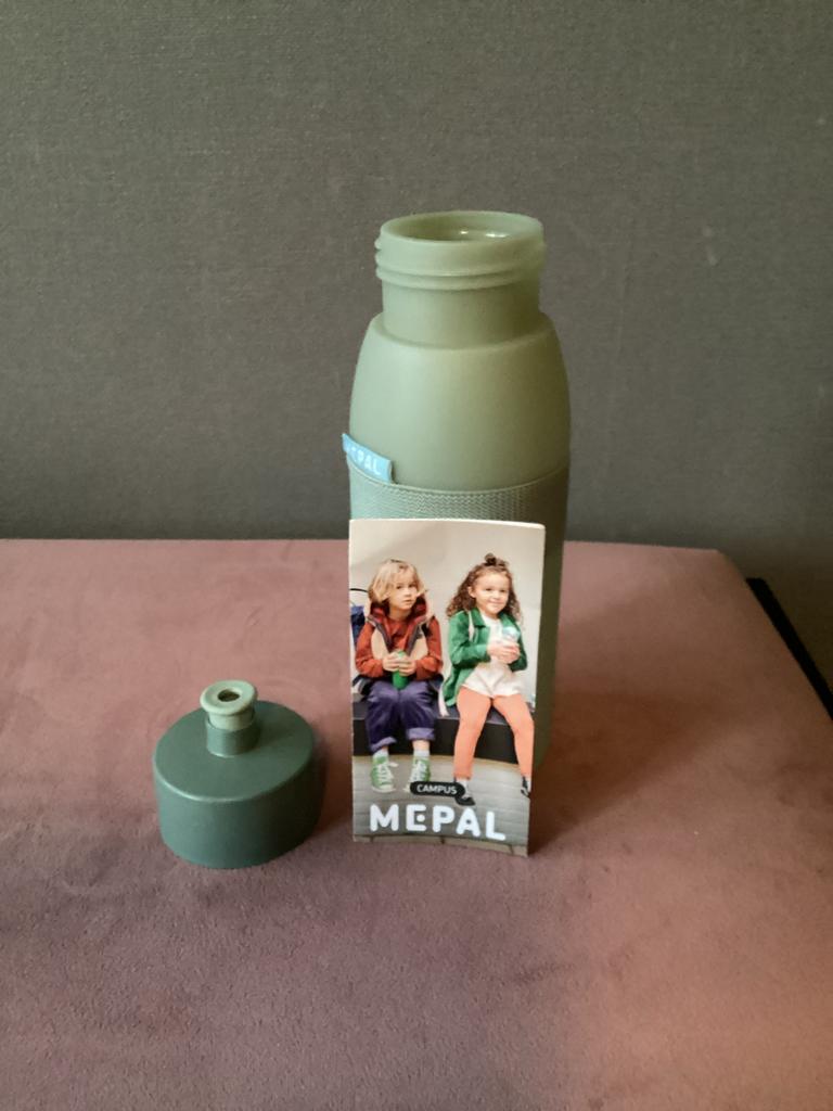 Mepal Campus Drinkfles - Groen nordic sage als nieuw bidon, Kunststof, Nieuw, Ophalen of Verzenden, Overige merken