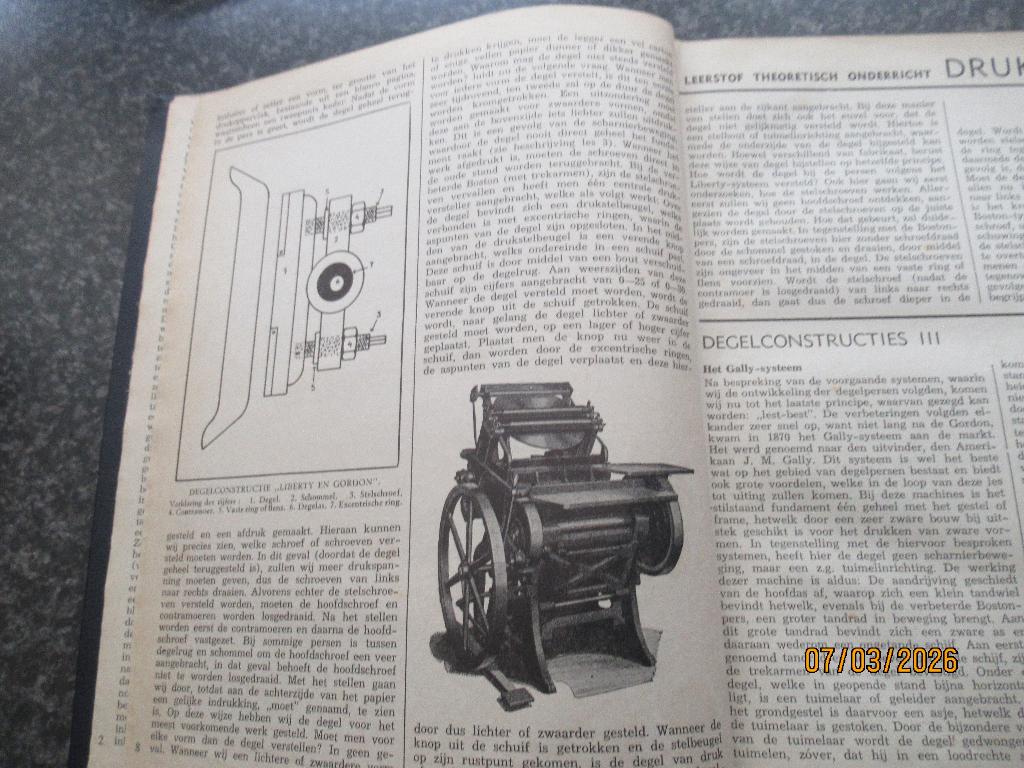 LEERSTOF THEORETISCH ONDERRICHT DRUKKEN- DRUKPERS--1948, Boeken, Techniek, Gelezen, Metaaltechniek, Ophalen of Verzenden