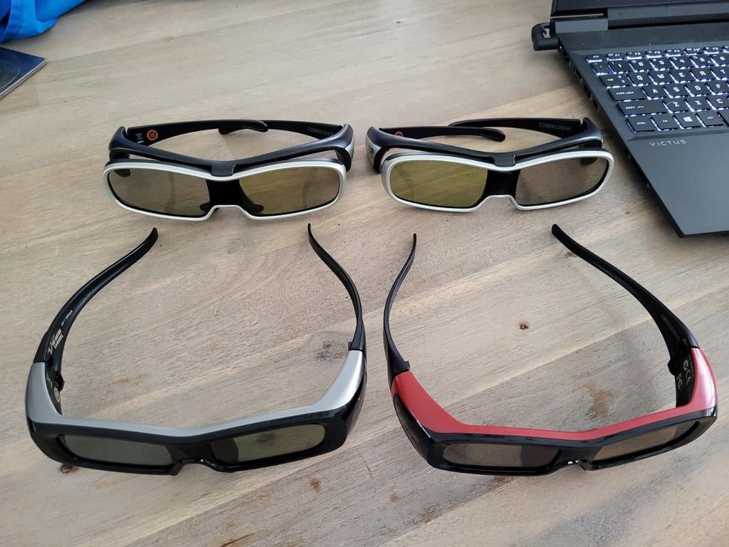 3D brillen 4 stuks viega Panasonic, Ophalen