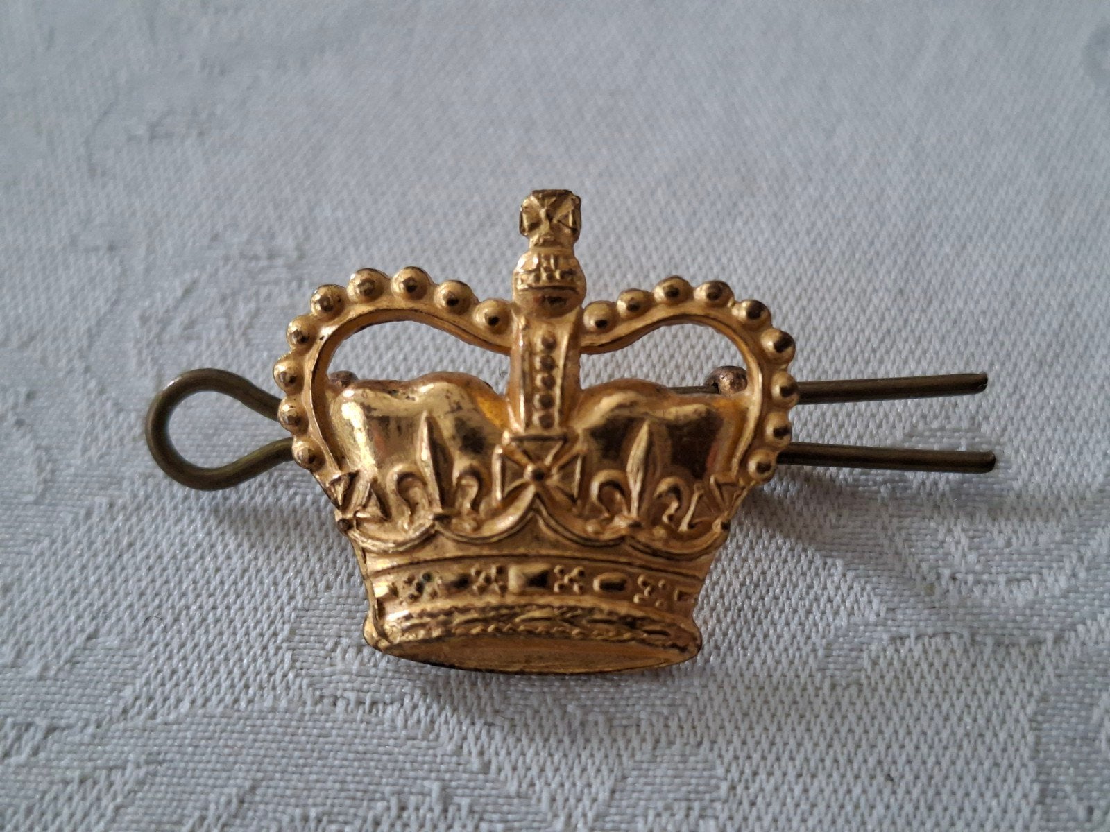 Kroon goudkleurig (21), Verzenden, Overige soorten, Overige gebieden, Embleem of Badge