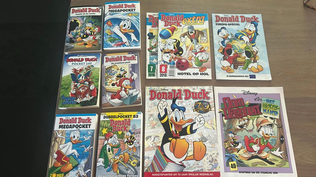 Donald Duck pakket., Boeken, Meerdere comics, Ophalen, Zo goed als nieuw, Europa