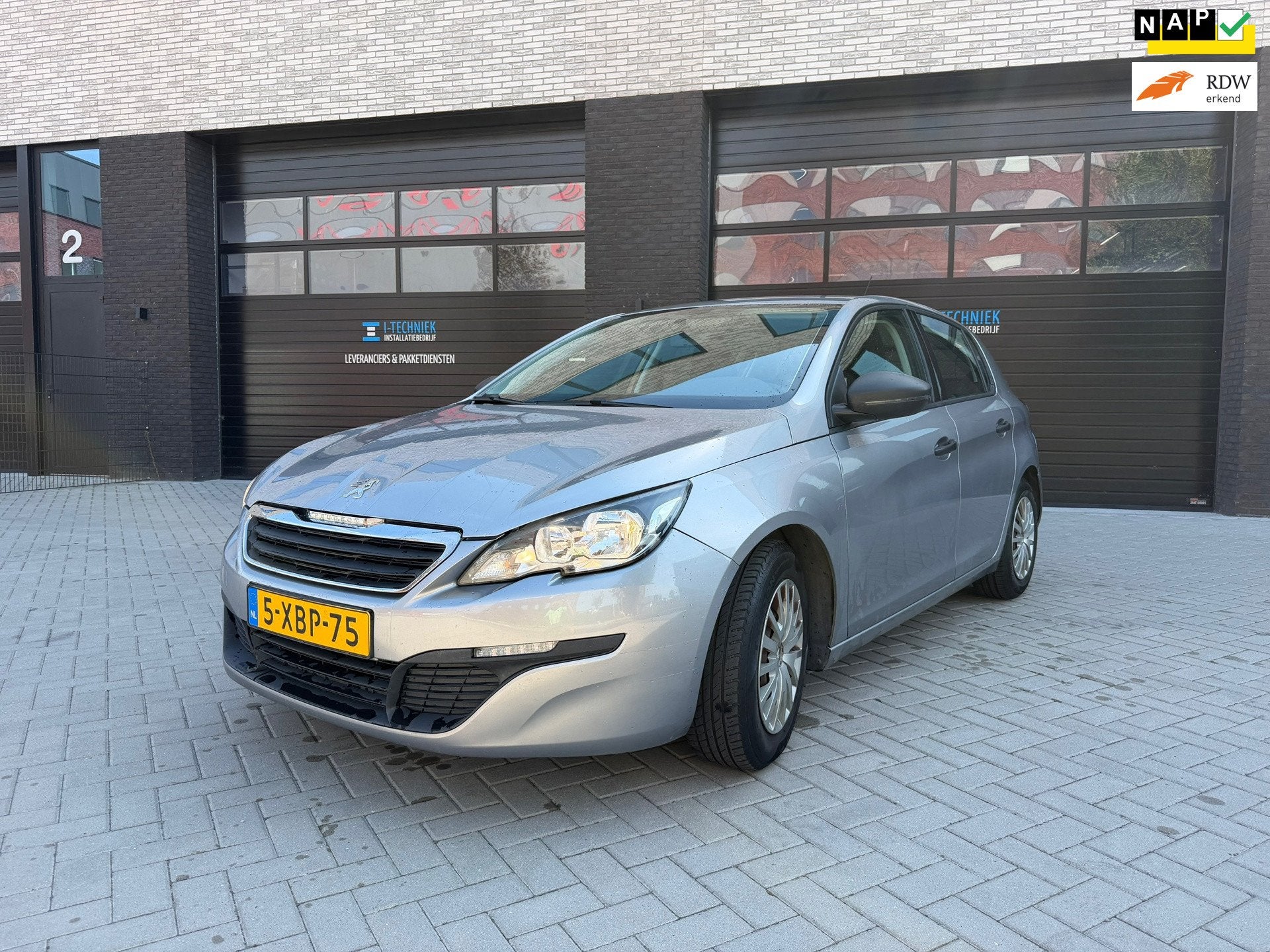 Peugeot 308 1.2 VTi Access, Auto's, Voorwielaandrijving, Euro 5, 750 kg, 1199 cc