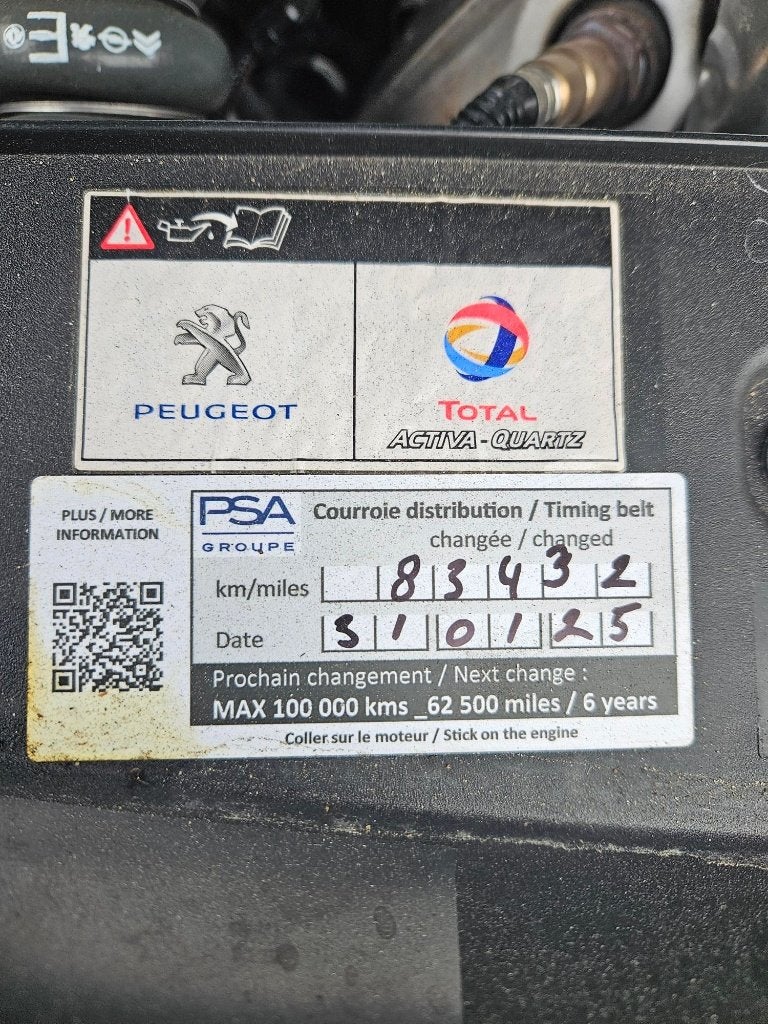 Foto 17 van Peugeot 2008 1.2 Puretech 130pk 2020 Grijs AUT / LEER / PANO