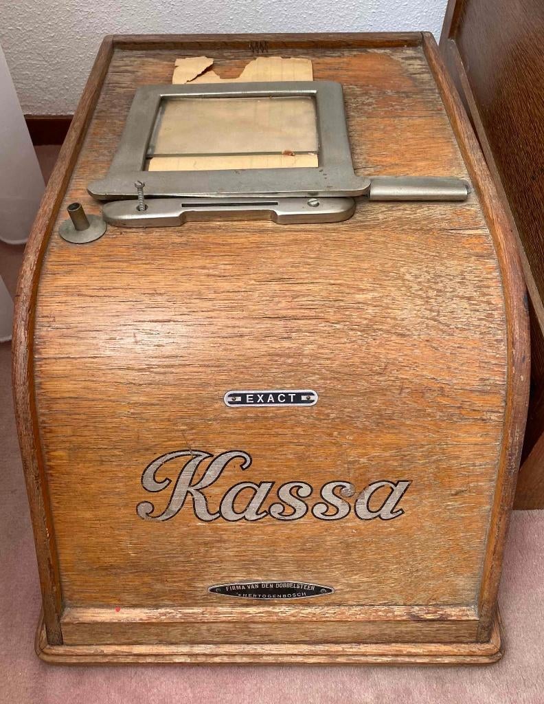 Kassa van hout curiossa, Verzamelen, Ophalen, Gebruikt
