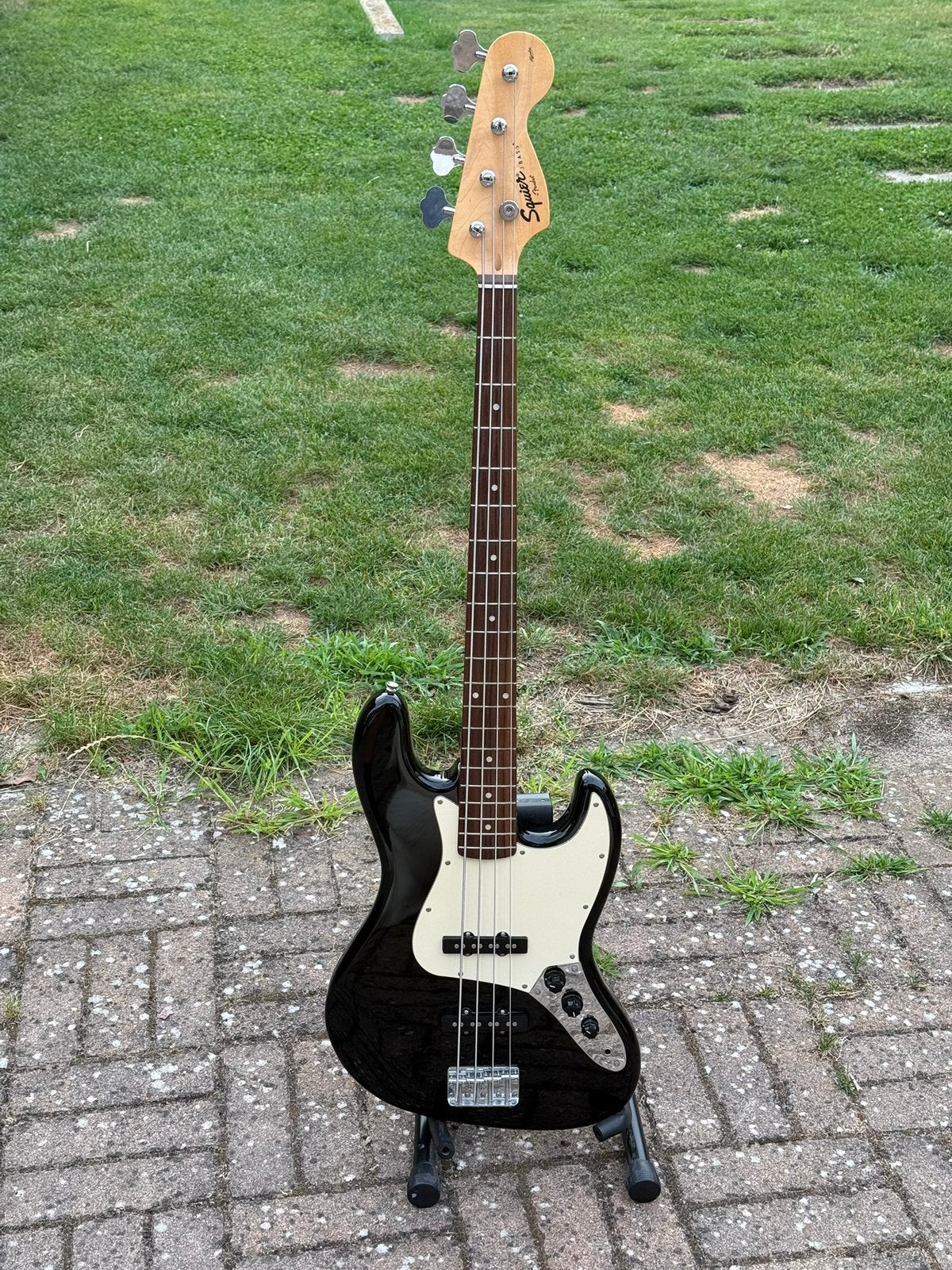Erg nette Squier Jazz Bass, Ophalen