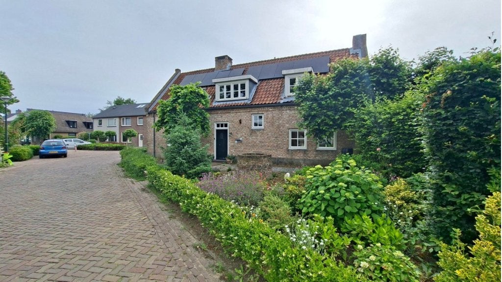 NIEUW! Woonruimte te huur Kollenberg, Esch