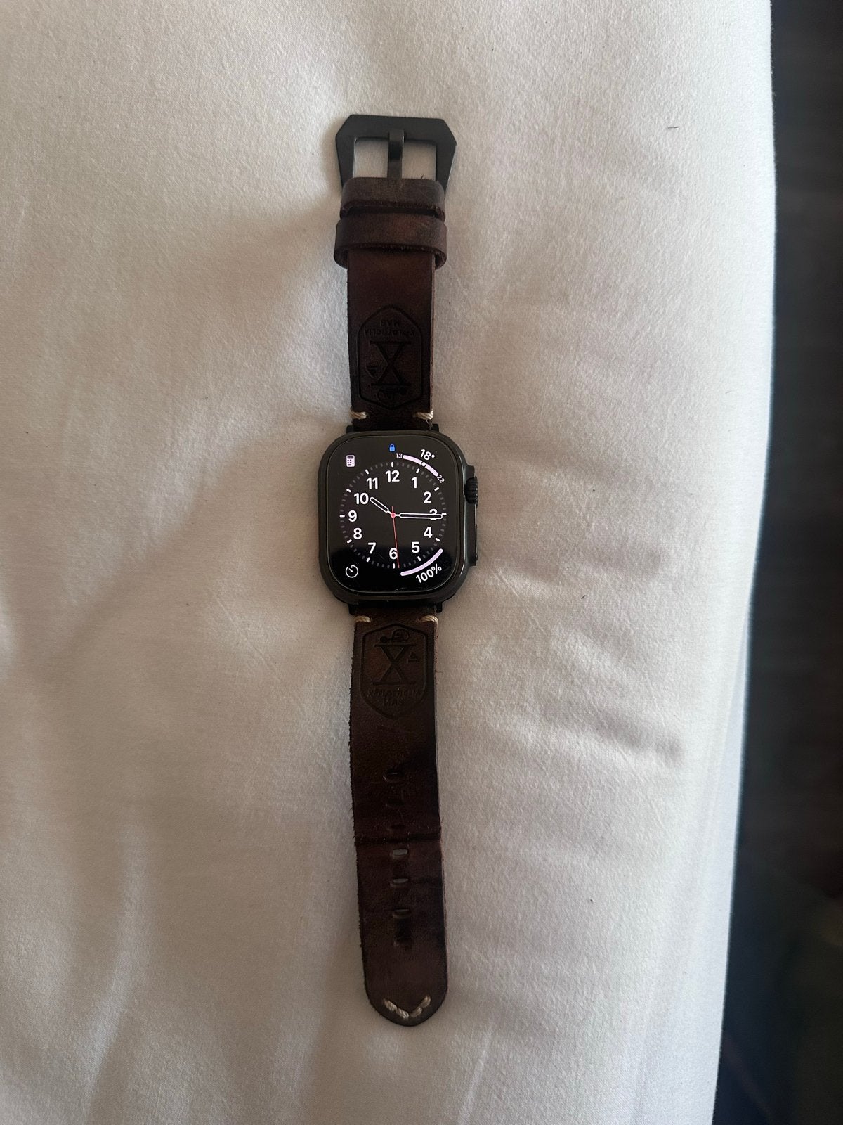 Apple Watch met bruine leren band, Ophalen, Gebruikt, Hartslag, Zwart