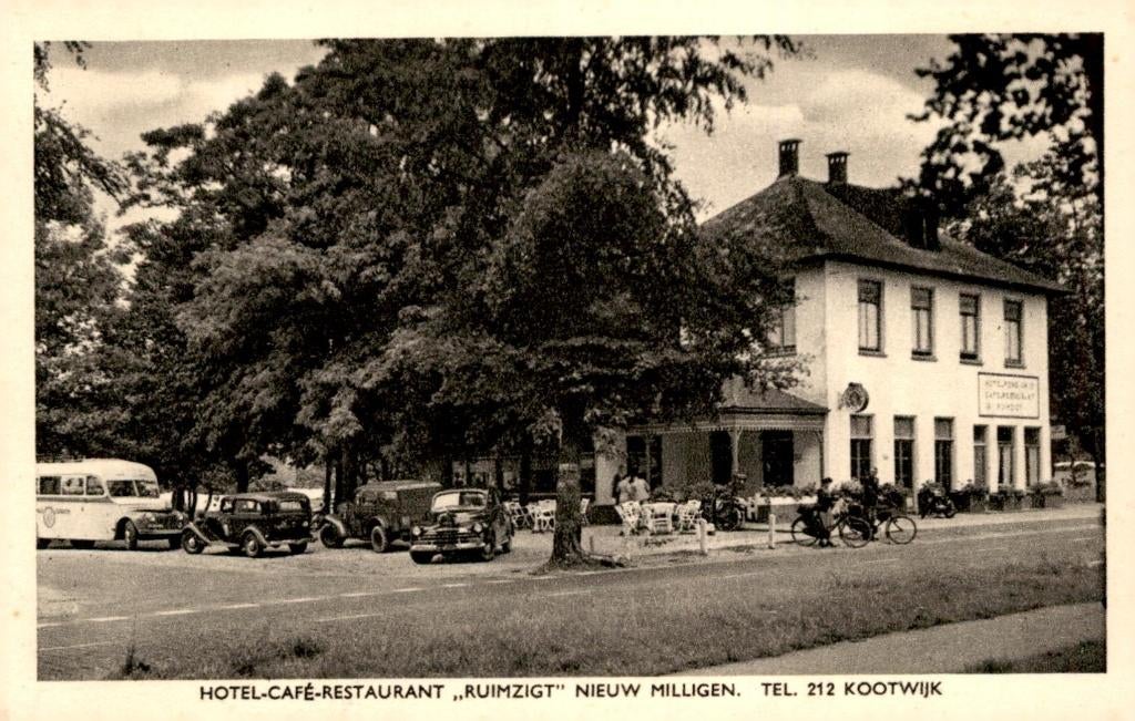 Nieuw Millingen Hotel Café Restaurant Ruimzigt  auto's # 337, Verzamelen, Ansichtkaarten | Nederland, Verzenden, 1940 tot 1960