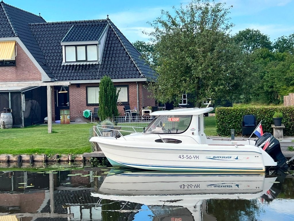 Quicksilver 635 Weekend | Mercury 90 PK  | Zeer compleet, Watersport en Boten, Vis- en Consoleboten, Kunststof, Gebruikt, Viertaktmotor
