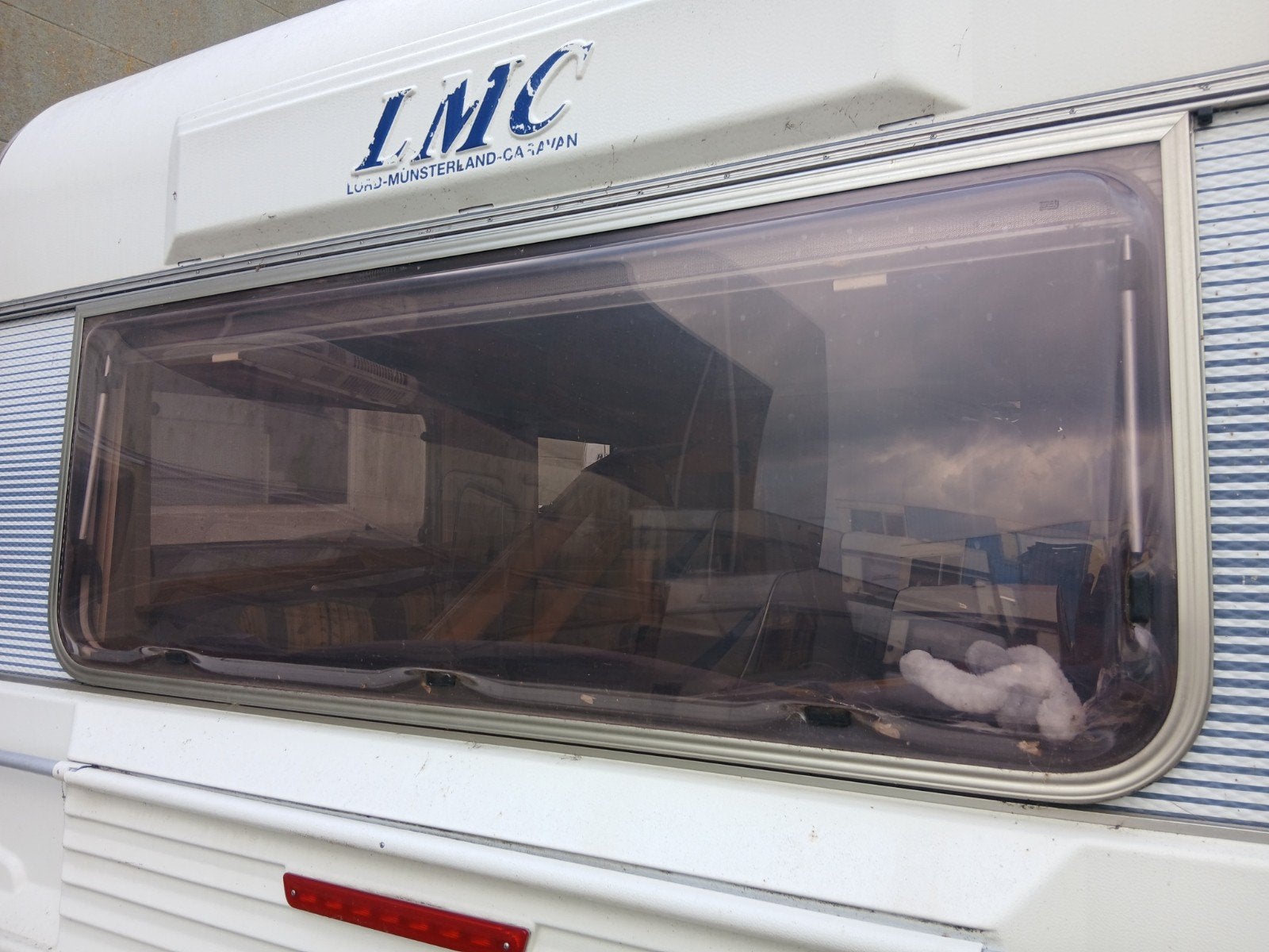 ACHTERRAAM LMC CARAVAN  167 X 63 CM IN NIEUWSTAAT, Caravans en Kamperen, Caravan accessoires, Ophalen, Lmc, ., Nieuw