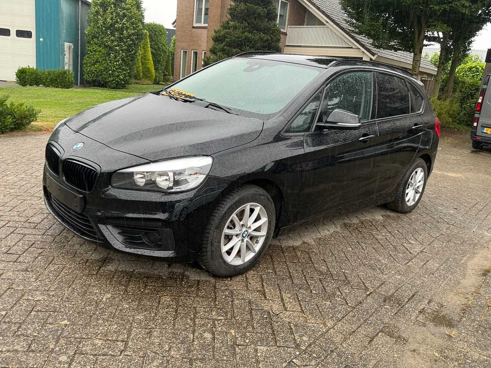 2015 BMW 2-serie Active Tourer 218i Personenauto, Auto's, Gebruikt, Euro 6, 2-Serie Active Tourer, 66 €/maand