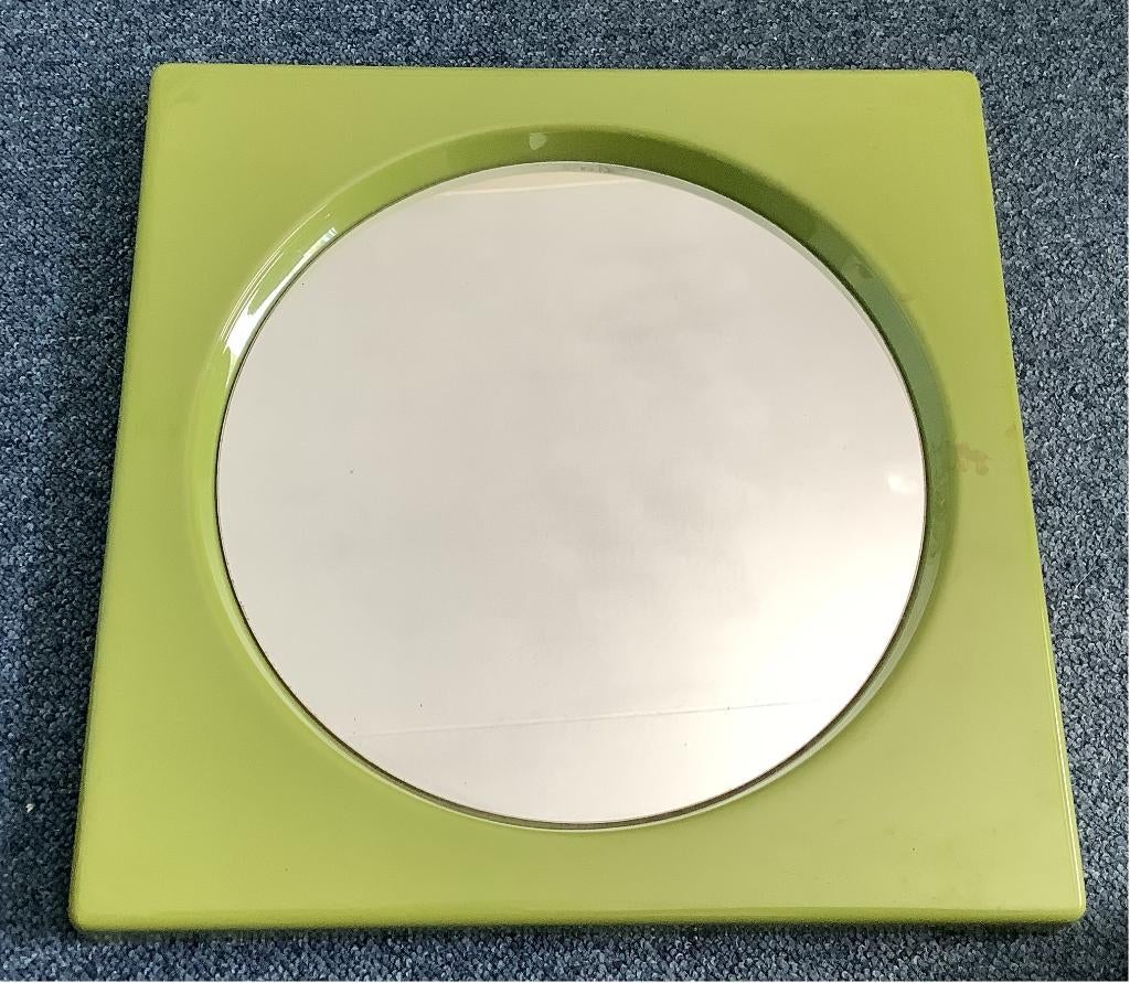 Groene kunststof spiegel, Huis en Inrichting, Woonaccessoires | Spiegels, Ophalen, Minder dan 50 cm, Gebruikt, Vierkant