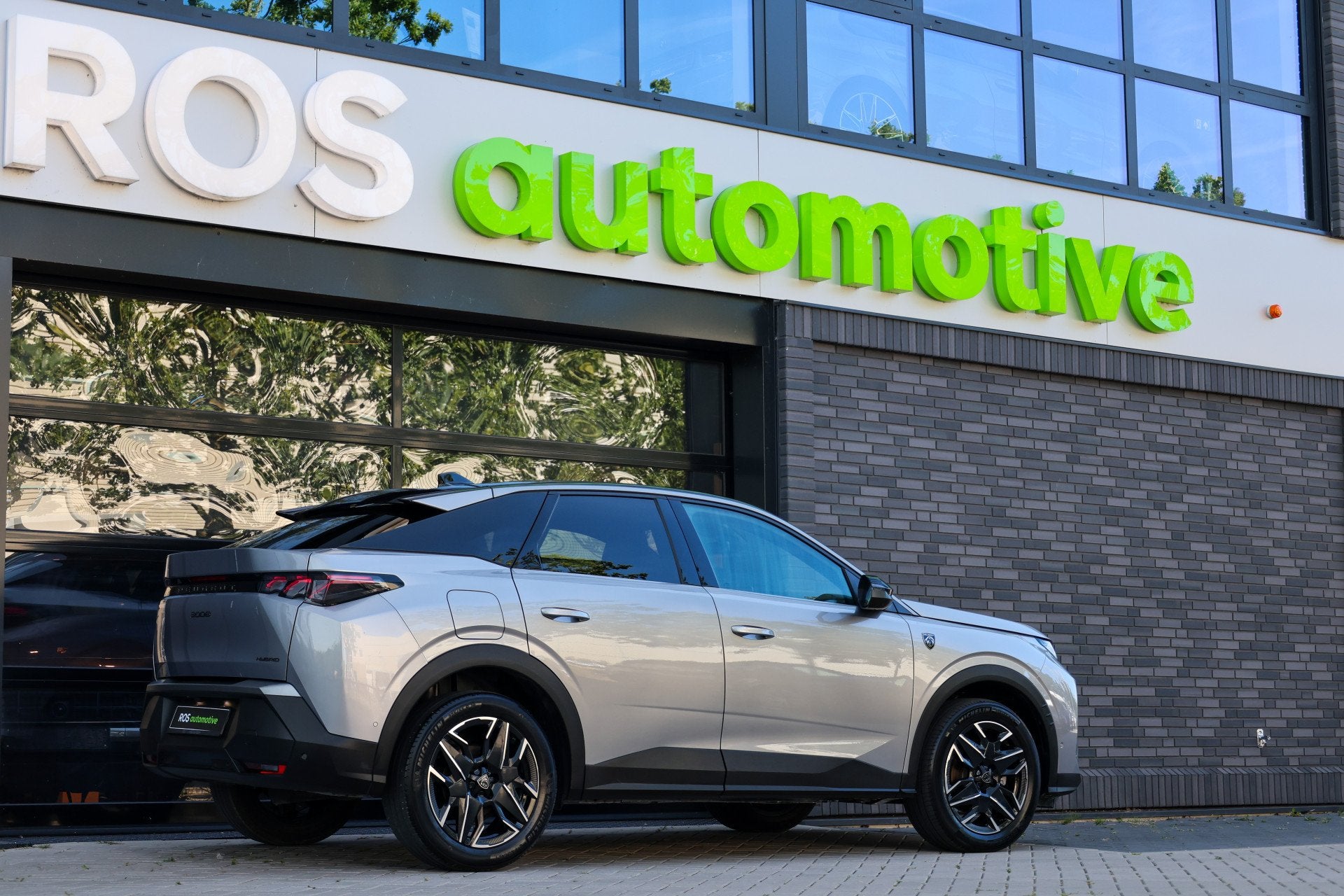 Peugeot 3008 1.2 Hybrid 145 GT | BTW | CARPLAY | 360 | STOEL, Auto's, Peugeot, 145 pk, Gebruikt, 1199 cc, Leder en Stof