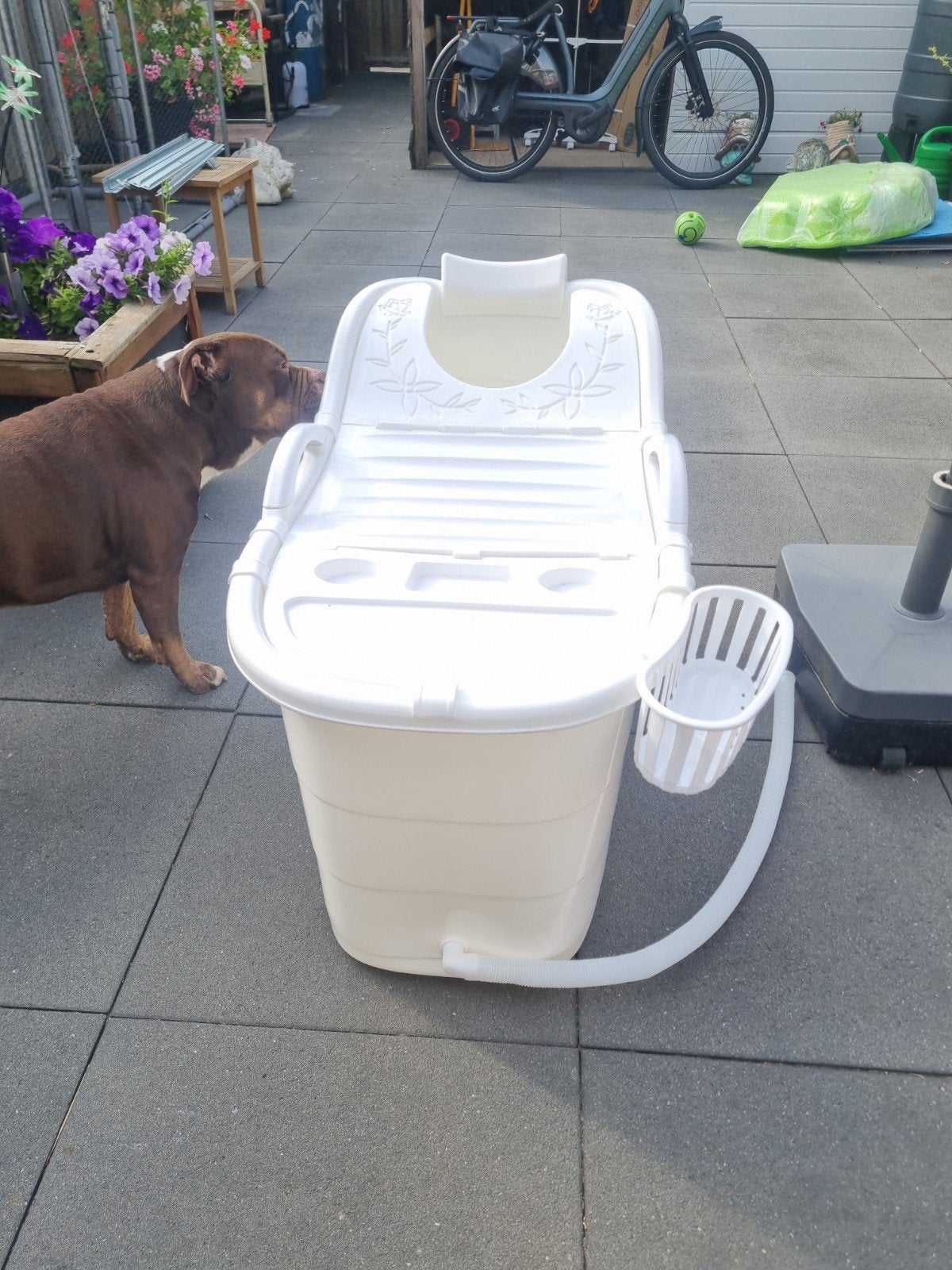 De Bath Bucket, je eigen badkamer voor je voortent, Ophalen, Nieuw