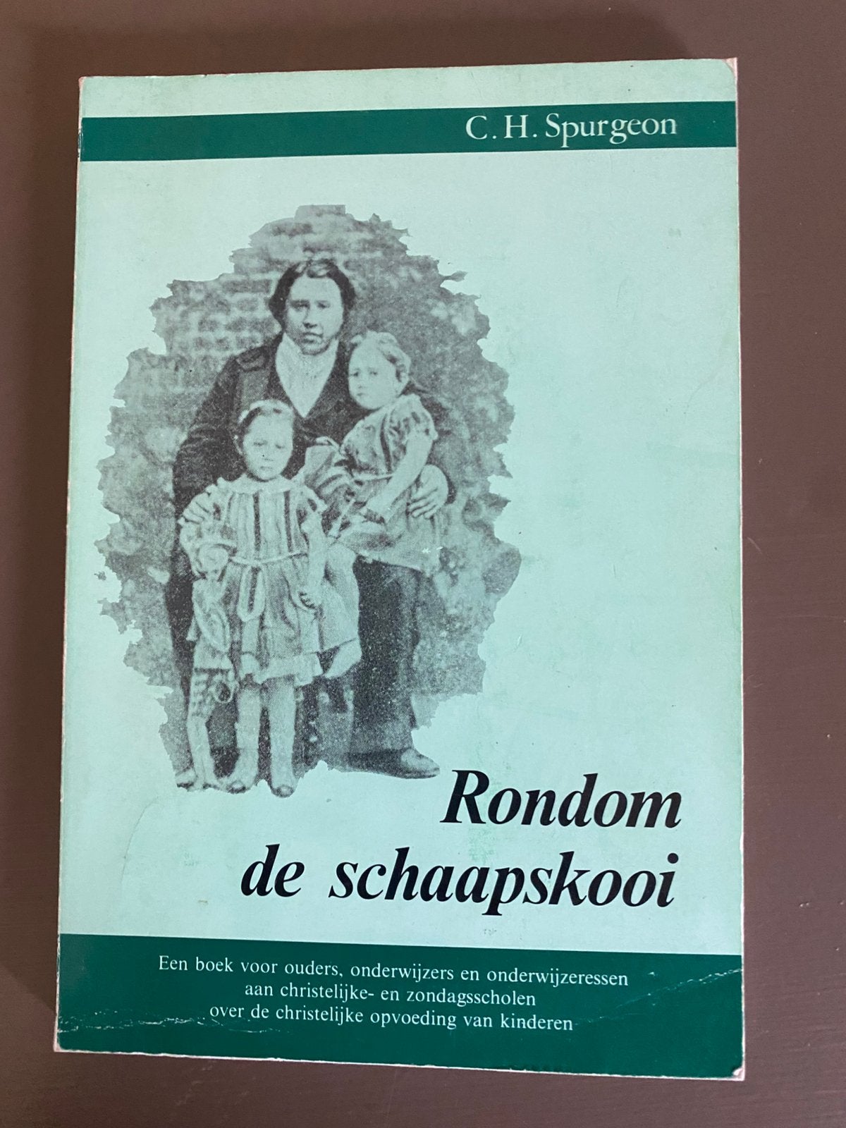 Spurgeon - Rondom de schaapskooi, Ophalen of Verzenden, Zo goed als nieuw