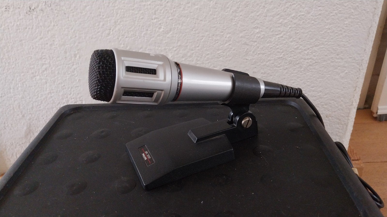 Vintage Philips SBC 2030 Microfoon met standaard, Ophalen of Verzenden, Gebruikt, Overige typen