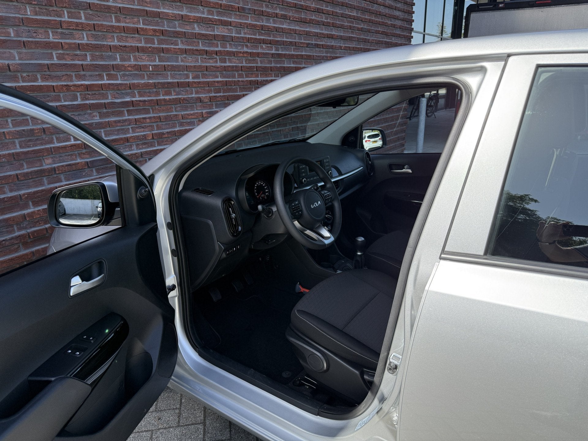 Foto 3 van Kia Picanto 1.0 DPi ComfortLine 2024 slechts 6509km BTW auto