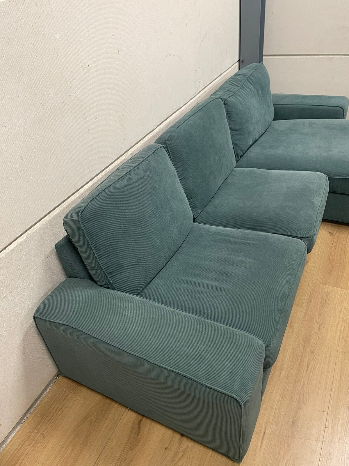 Mooie luxe groene ribstof hoekbank chaise longue - GEREINIGD, Ophalen, 250 tot 300 cm, Luxe, Hoekbank