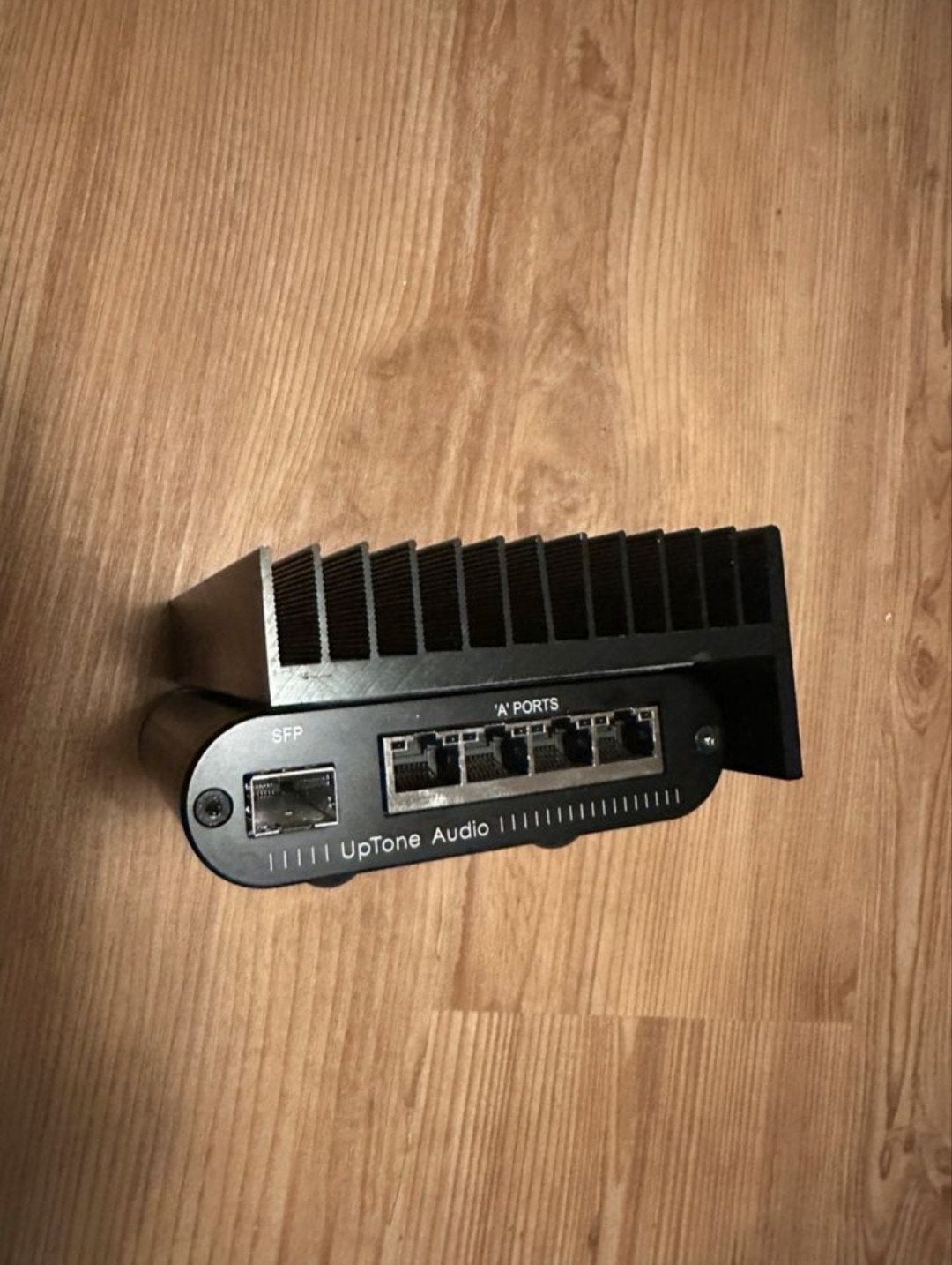 Uptone Etheregen with AfterDark upgrade radiator, Audio, Tv en Foto, Overige Audio, Tv en Foto, Zo goed als nieuw, Ophalen of Verzenden