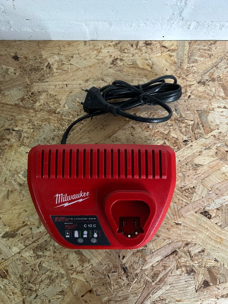 Milwaukee acculader C12, Nieuw, Universele onderdelen