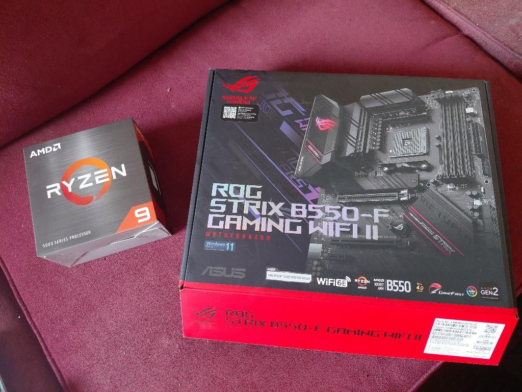 Ryzen 9 5900XT + Asus B550 + 32GB DDR4 3600Mhz, Computers en Software, Processors, Ophalen, Zo goed als nieuw, AMD Ryzen 9, 16-core