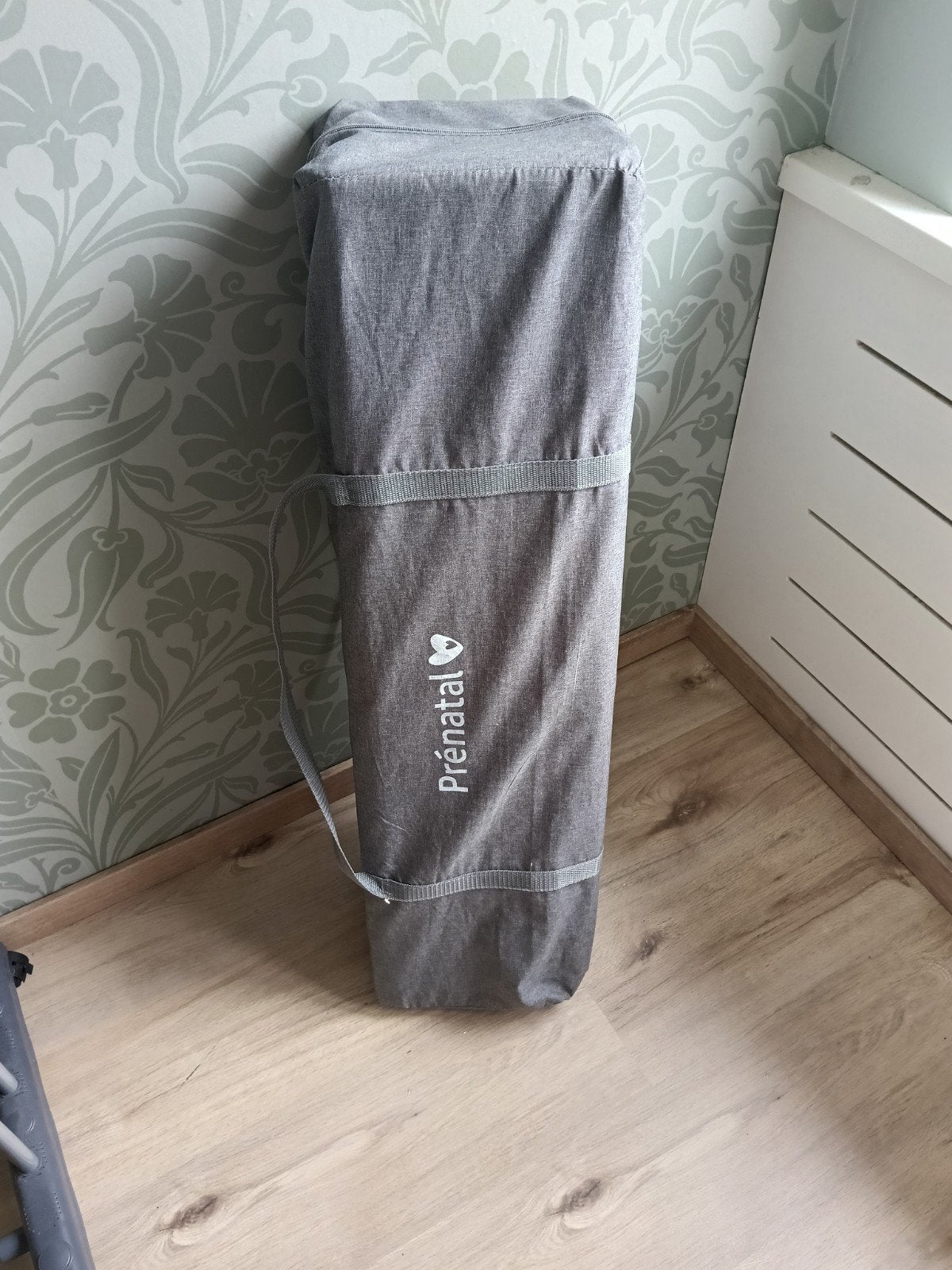 Prenatal box met verhoger en wieltjes, Kinderen en Baby's, Boxen, Ophalen
