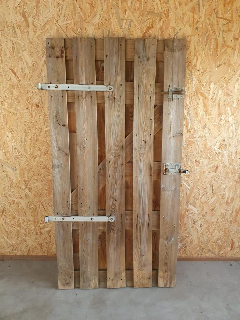 Poortdeur van verduurzaamd hout, Ophalen, Hout, Minder dan 3 meter, 1 tot 2 meter