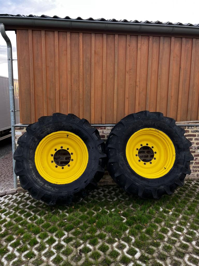 Set banden op velg 480/70 R30, Zakelijke goederen, Ophalen