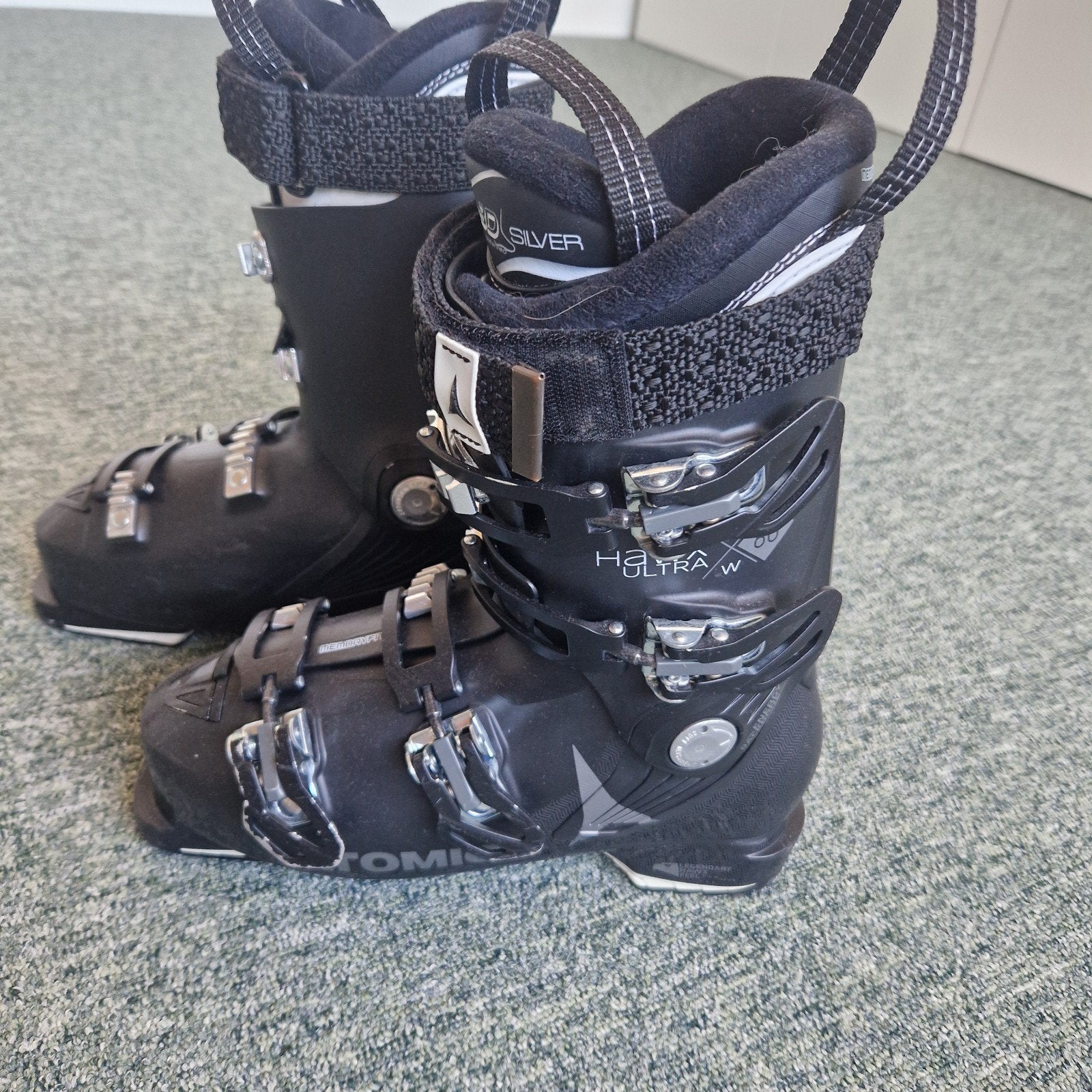 Skischoenen atomic, Ophalen, 160 tot 180 cm, Gebruikt, Schoenen