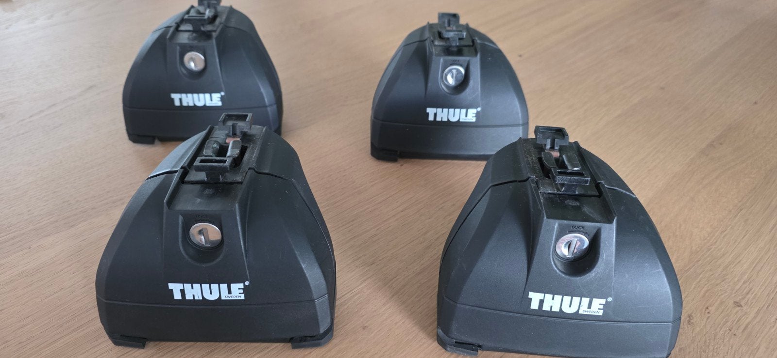 Thule dakdrager voetenset (4 stuks), Auto diversen, Dakdragers, Ophalen, Gebruikt