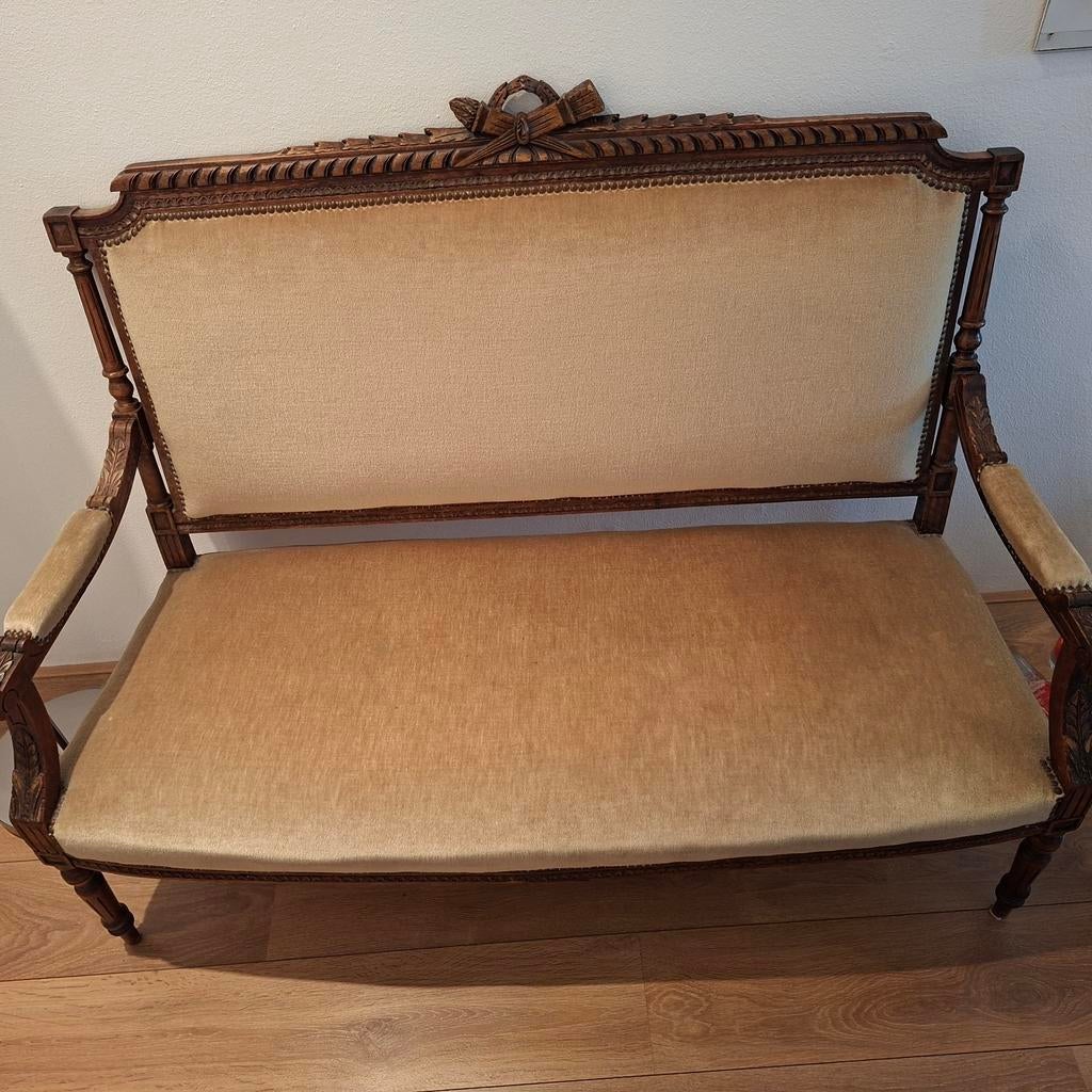 Antieke Louis XV Stijl Bankje met Houten Frame, Antiek en Kunst, Antiek | Meubels | Stoelen en Banken, Ophalen
