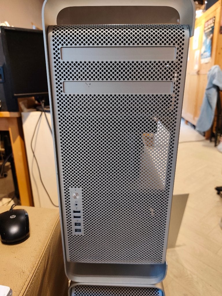 Apple MacPro A1289 Xeon CPU @ 2.67ghz + 16GB DDR3 ECC, Ophalen, 2 tot 3 Ghz, HDD, NVT