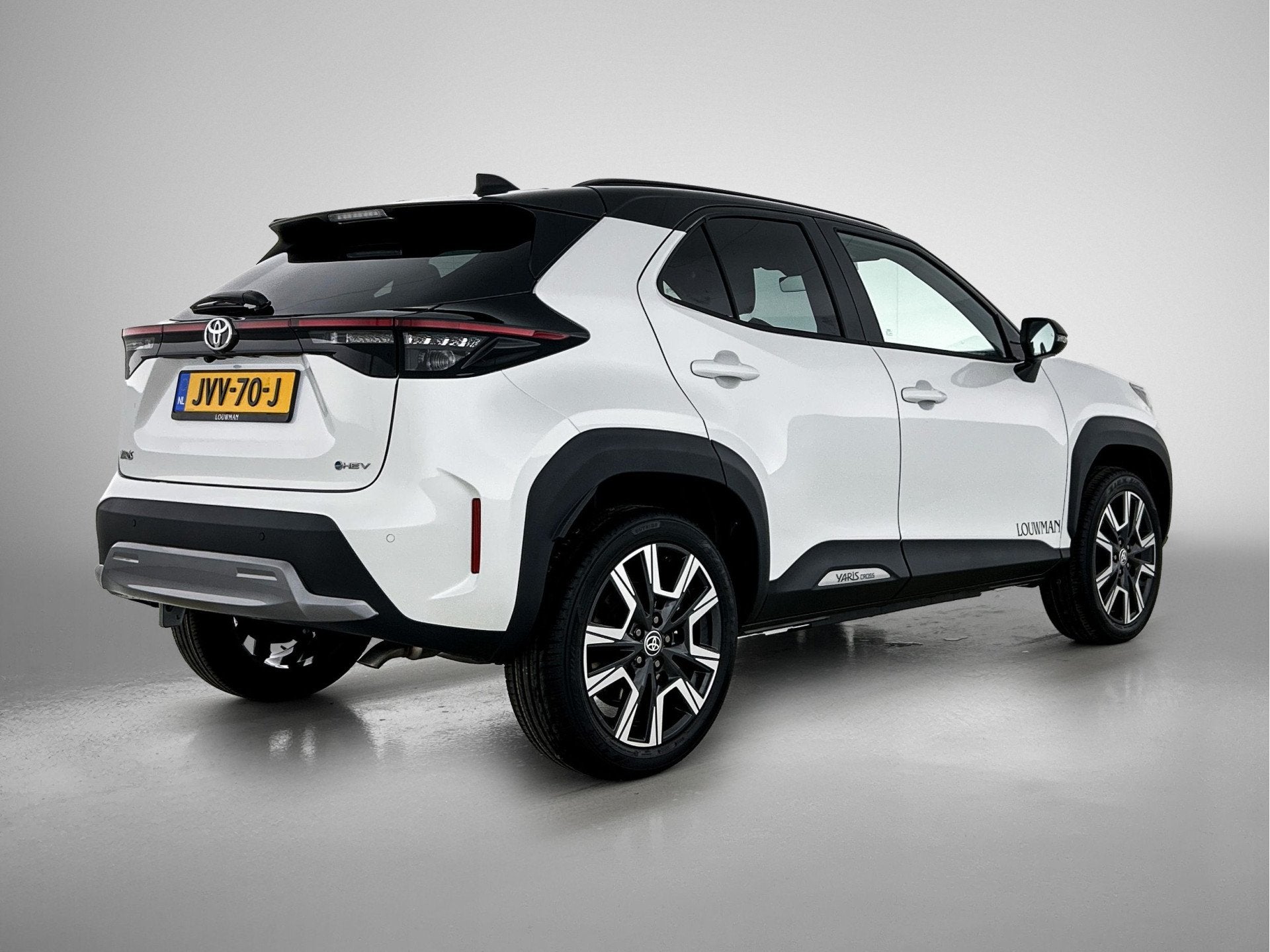 Toyota Yaris Cross 1.5 Hybrid 130 Executive | Premium Pack |, 12 maanden, Wit, Bedrijf, Hybride Elektrisch/Benzine