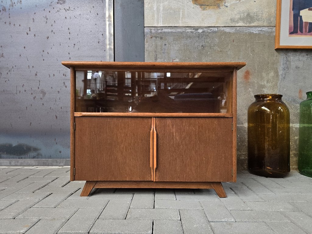 Vintage Jaren 60 Dressoir | Lage Kast Eiken Fineer Vitrine