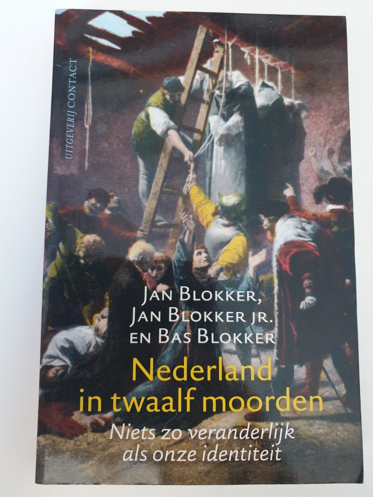 Nederland in twaalf moorden - Jan Blokker, Ophalen of Verzenden, Gelezen, Jan Blokker, Jan Blokker Jr. en Bas Blokker