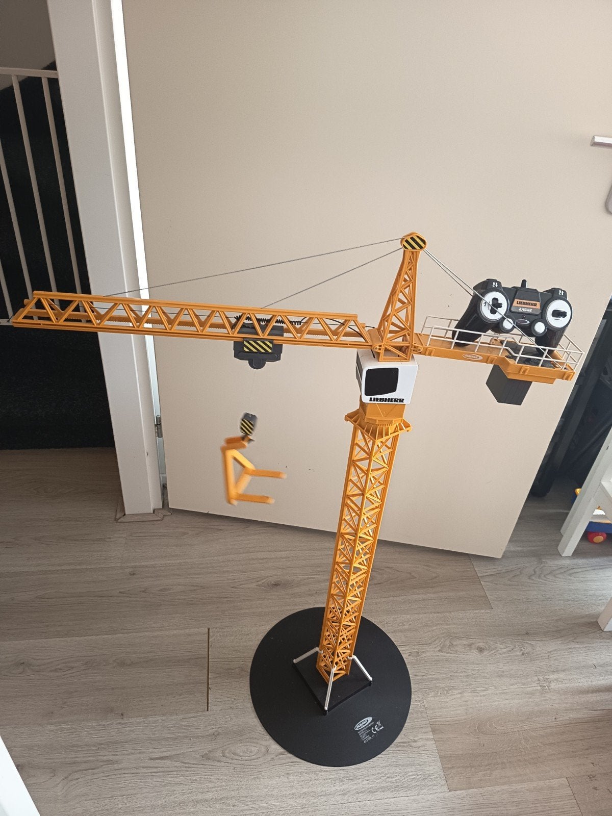 hijskraan van Liebherr met afstandbediening, Ophalen, Gebruikt, Afstandsbediening