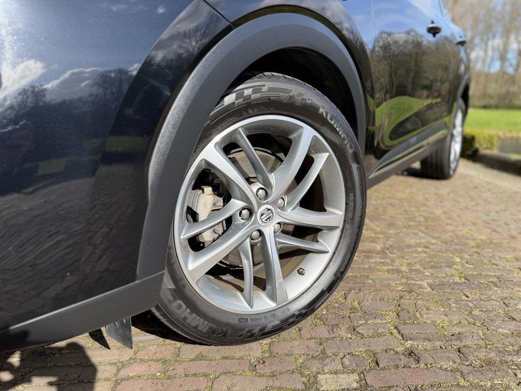 MG EHS 1.5 TGDI Luxury PHEV | Pano | Leder | 360 Camera |, Auto's, MG, Gebruikt, 258 pk, Zwart, Bedrijf