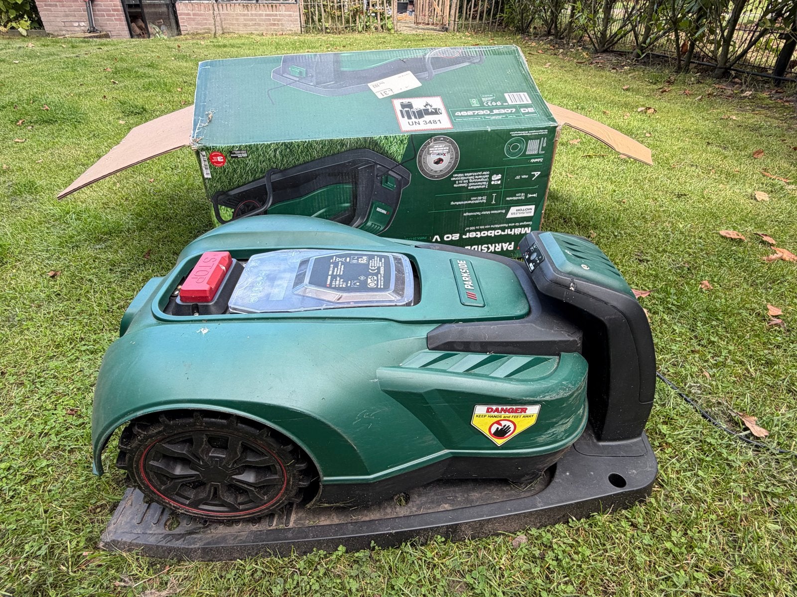 Parkside Robotmaaier 20V - Zo goed als nieuw, Tuin en Terras, Ophalen of Verzenden, Zo goed als nieuw, 20 tot 25 cm, Met regensensor